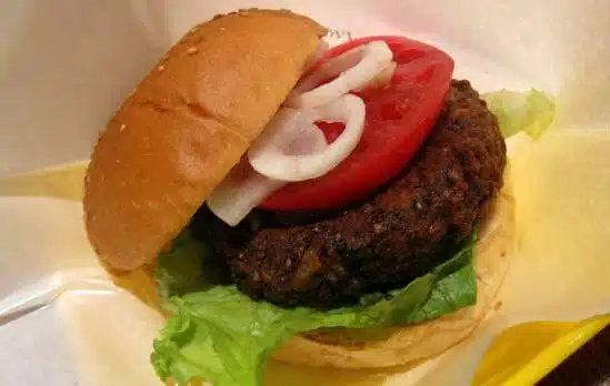 burger picant cu fasole